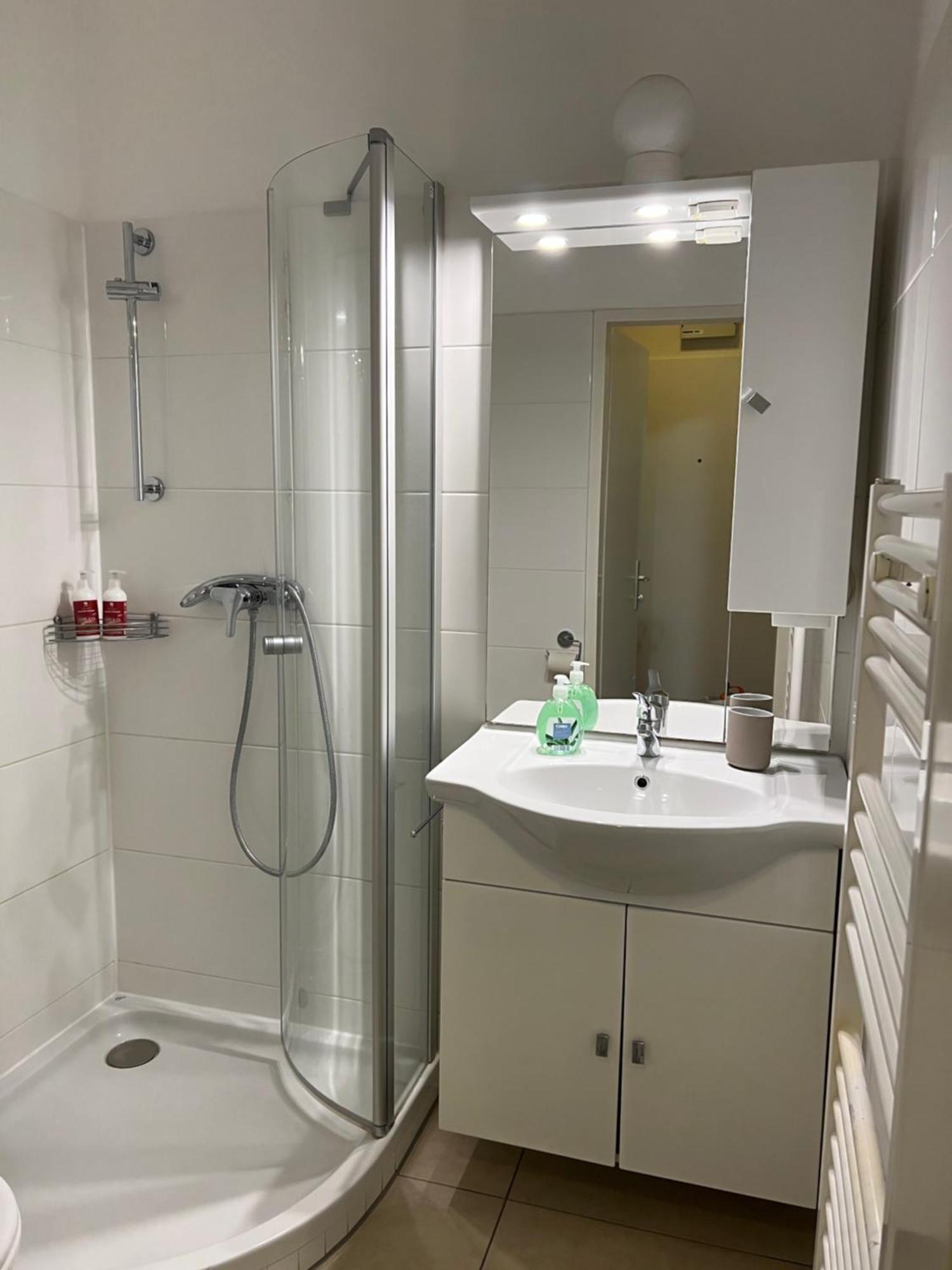 Appartement Charming Studio In Graz Extérieur photo